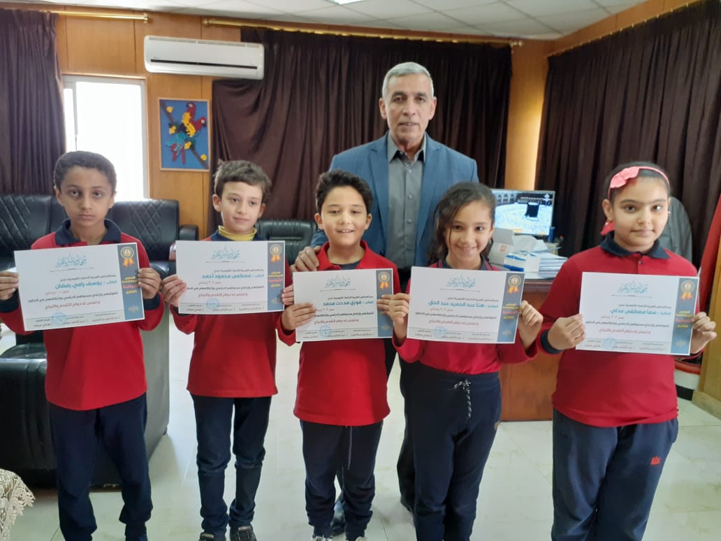 The Arab private (Al-Qawmia) schools honor distinguished students